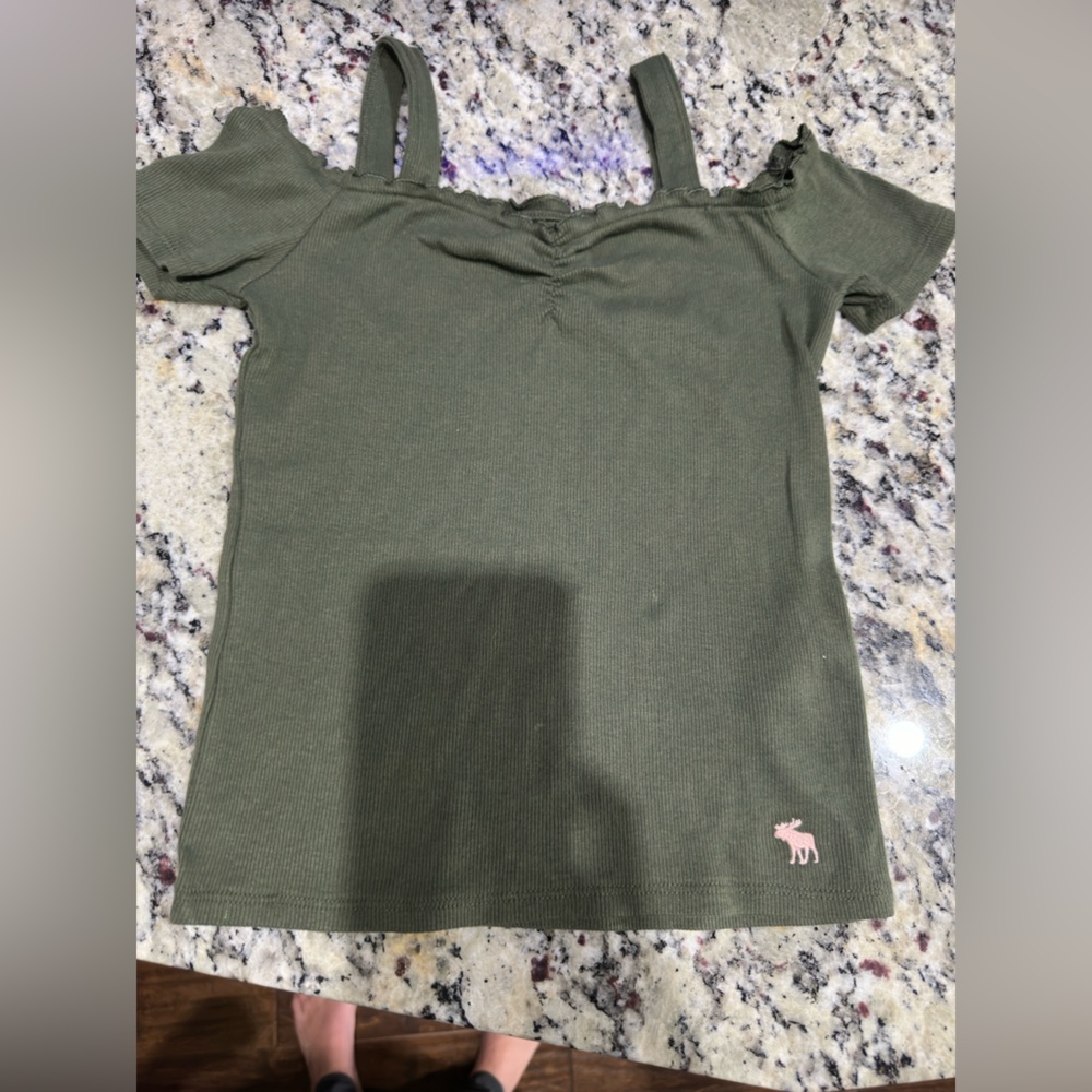 Abercrombie kids top. Girls size 7/8